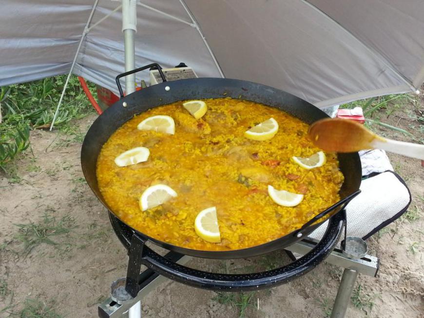 Eigene Paella am Strand machen