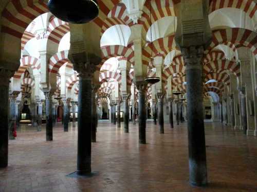Im Inneren der Mezquita von Córdoba 