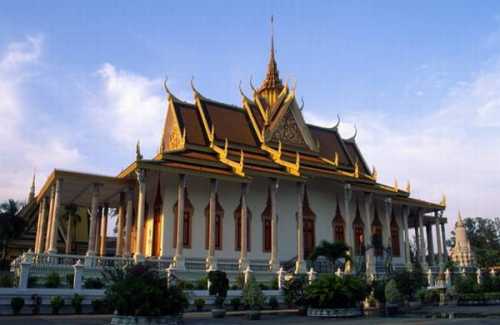 Silberpagode in Phnom Penh wikitravel.org