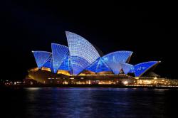 Das Opernhaus in Sydney bei Nacht